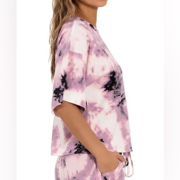 Annika Lounge Print Hacci Top - Picture 5 of 6